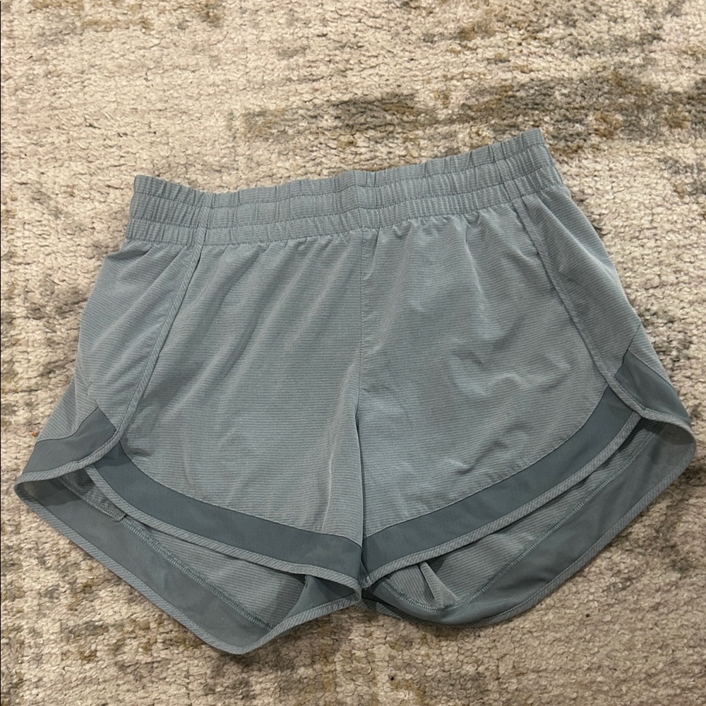 Athleta Women's Athletic Shorts in Green